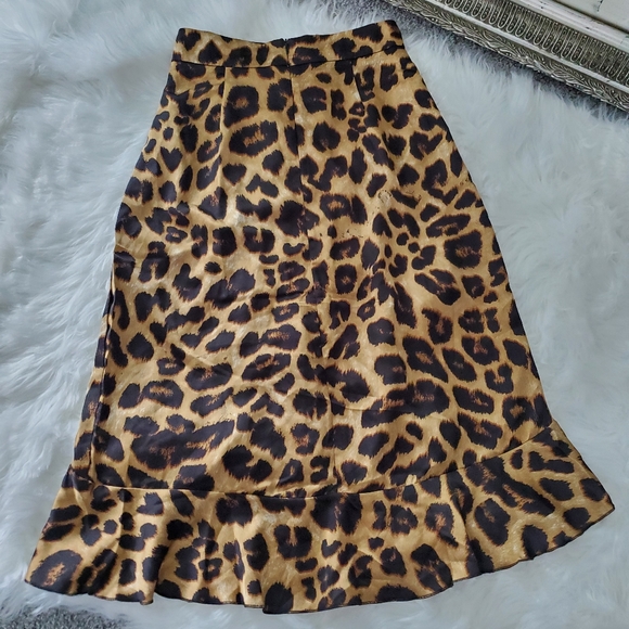 Leopard print ruffle hem midi skirt - Picture 3 of 6